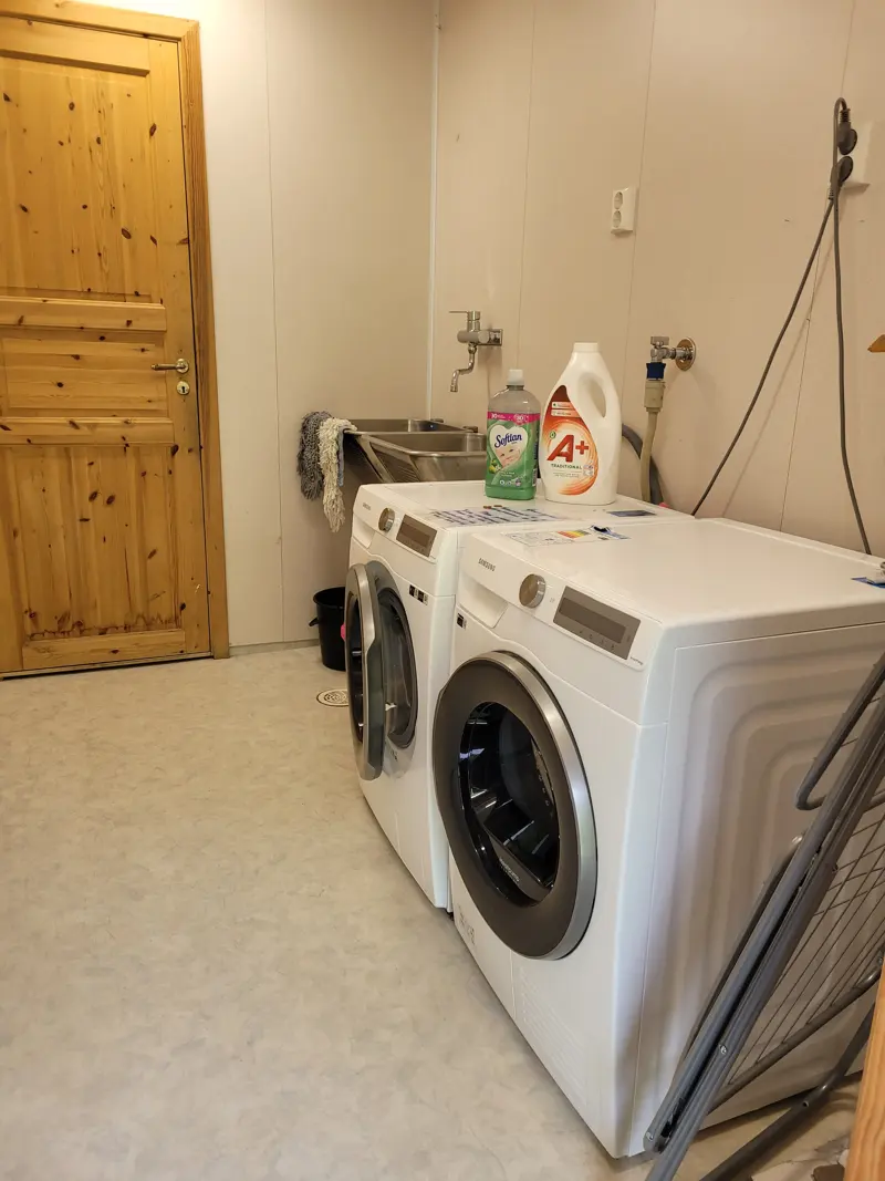 Vaskemaskin i servicehuset